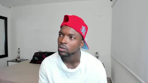 Snapshot of dylantaylor_1 chatting on 02-17-25, 02:42 Dylan Taylor online show from 02-17-25, 02:42