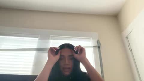 Dynasty online show from 10-31-25, 03:24