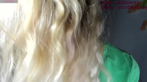 Snapshot of e___lisa chatting on 12-03-24, 03:41 fansly - yourbestbaby online show from 12-03-24, 03:41