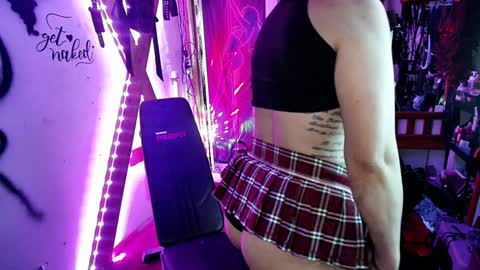 Snapshot of eandj8786 chatting on 12-31-24, 09:39 Kryztal Klear Jaxx online show from 12-31-24, 09:39