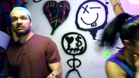 Snapshot of eandj8786 chatting on 01-02-25, 10:33 Kryztal Klear Jaxx online show from 01-02-25, 10:33