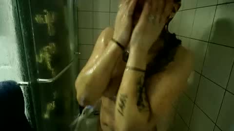 Snapshot of eandj8786 chatting on 01-07-25, 06:27 Kryztal Klear Jaxx online show from 01-07-25, 06:27