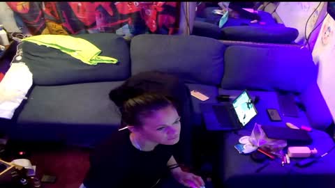 Snapshot of eandj8786 chatting on 01-11-25, 09:26 Kryztal Klear Jaxx online show from 01-11-25, 09:26