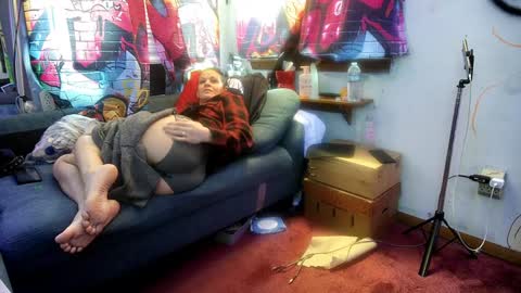 Snapshot of eandj8786 chatting on 01-11-25, 06:33 Kryztal Klear Jaxx online show from 01-11-25, 06:33