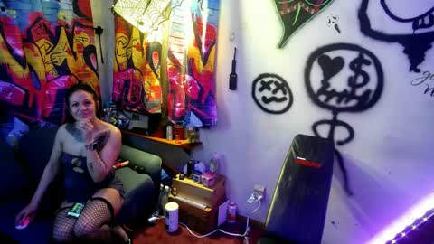 Snapshot of eandj8786 chatting on 01-21-25, 01:08 Kryztal Klear Jaxx online show from 01-21-25, 01:08