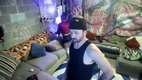 Snapshot of eandj8786 chatting on 10-23-25, 04:50 Kryztal Klear Jaxx online show from 10-23-25, 04:50