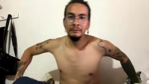 eaquintero629 online show from 01-12-25, 10:22