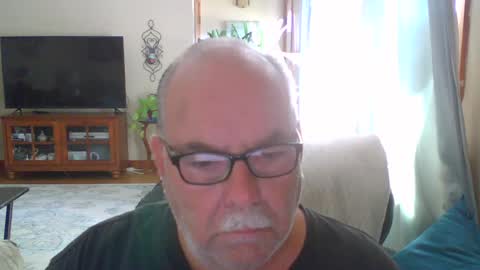 earl52 online show from 10-04-25, 05:00