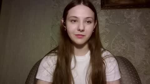 Snapshot of earlenegadsden chatting on 03-16-26, 04:44 Yuni online show from 03-16-26, 04:44