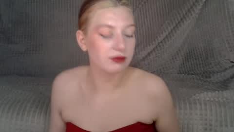 Lily online show from 05-08-26, 07:14
