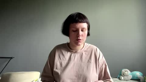 Snapshot of earthascritchfield chatting on 05-26-26, 10:22 Rina online show from 05-26-26, 10:22