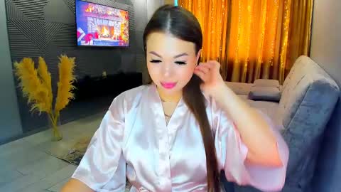 Snapshot of easternbeautyy chatting on 12-16-24, 07:26 easternbeautyy online show from 12-16-24, 07:26