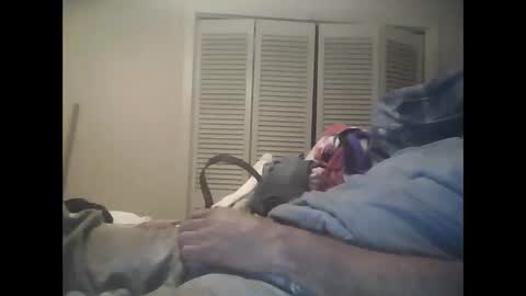 Easye online show from 12-21-25, 05:20