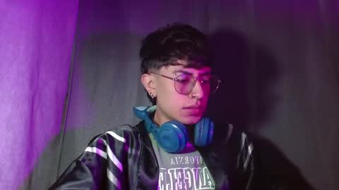 Snapshot of eather_luxury chatting on 01-04-25, 07:13 eather_luxury online show from 01-04-25, 07:13