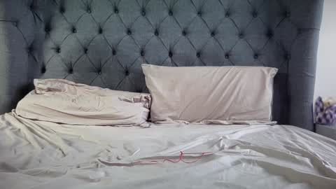 Snapshot of eatmypie69 chatting on 01-31-25, 12:51 Nadia Ferreira online show from 01-31-25, 12:51