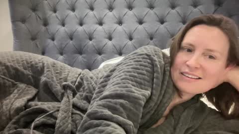 Snapshot of eatmypie69 chatting on 02-26-25, 04:45 Nadia Ferreira online show from 02-26-25, 04:45