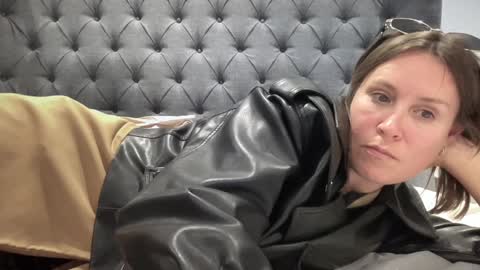 Snapshot of eatmypie69 chatting on 10-12-25, 07:13 Nadia Ferreira online show from 10-12-25, 07:13