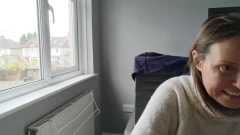 Snapshot of eatmypie69 chatting on 04-03-26, 01:31 Nadia Ferreira online show from 04-03-26, 01:31
