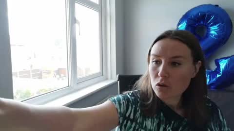 Snapshot of eatmypie69 chatting on 05-12-26, 10:45 Nadia Ferreira online show from 05-12-26, 10:45