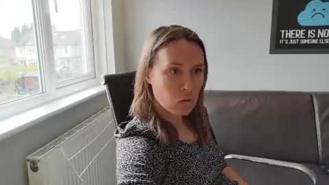 Nadia Ferreira  online show from 06-15-26, 08:38