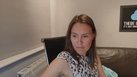 Nadia Ferreira  online show from 06-19-26, 09:51