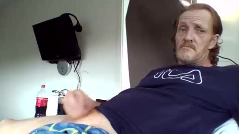 Snapshot of eatyou2022 chatting on 10-28-25, 09:17 eatyou2022 online show from 10-28-25, 09:17