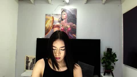 Snapshot of eban_dustan chatting on 12-19-25, 10:28 Eban online show from 12-19-25, 10:28