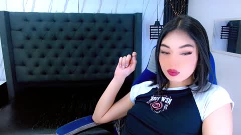 Snapshot of eban_dustan chatting on 02-19-26, 09:00 Eban online show from 02-19-26, 09:00