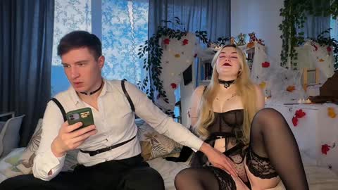 Custom content and video calls are available as well  online show from 10-30-25, 10:49