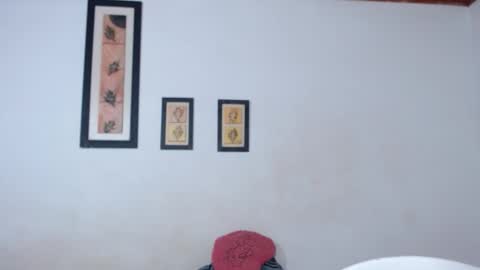 Laraand Drake online show from 10-15-25, 08:03