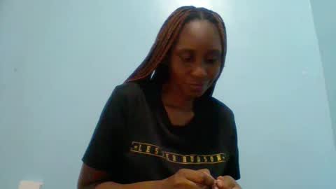 Snapshot of ebon_fantasy1 chatting on 03-31-26, 10:32 Ebon Fantasy1s online show from 03-31-26, 10:32