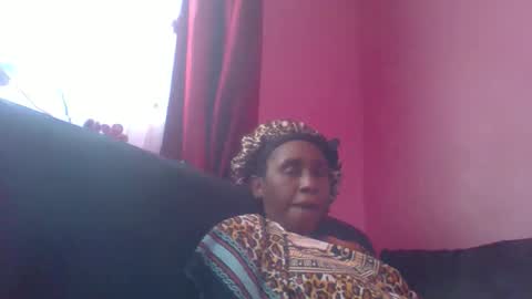 Snapshot of ebon_fantasy1 chatting on 04-09-26, 12:43 Ebon Fantasy1s online show from 04-09-26, 12:43