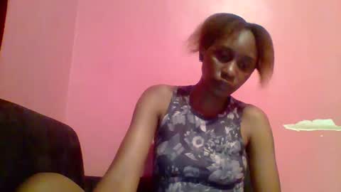 Snapshot of ebon_fantasy1 chatting on 04-11-26, 08:13 Ebon Fantasy1s online show from 04-11-26, 08:13
