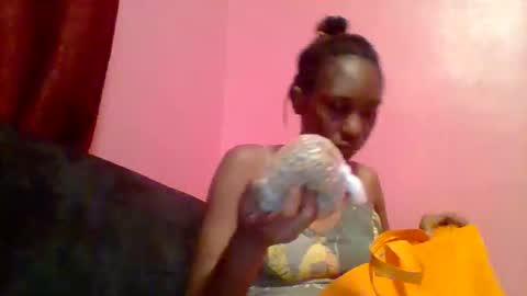 Snapshot of ebon_fantasy1 chatting on 04-15-26, 12:06 Ebon Fantasy1s online show from 04-15-26, 12:06
