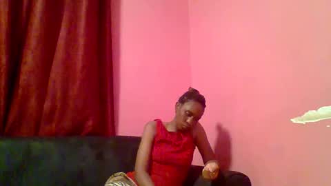 Snapshot of ebon_fantasy1 chatting on 05-06-26, 08:25 Ebon Fantasy1s online show from 05-06-26, 08:25