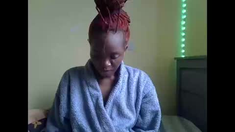 Snapshot of eboniana chatting on 05-12-26, 08:11 eboniana online show from 05-12-26, 08:11