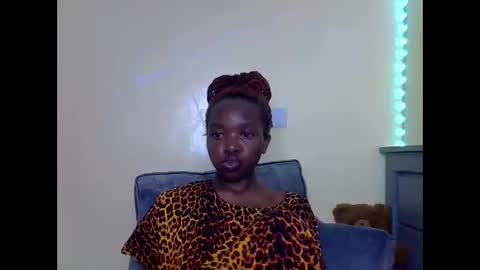 Snapshot of eboniana chatting on 05-31-26, 07:48 eboniana online show from 05-31-26, 07:48