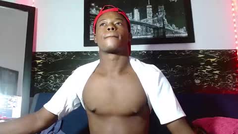 Snapshot of ebonny_stallion chatting on 10-09-25, 03:43 Chris Palaz online show from 10-09-25, 03:43