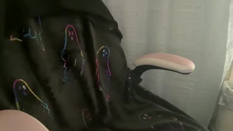 Snapshot of ebony8ivory chatting on 01-27-25, 08:17 americnbarbie online show from 01-27-25, 08:17