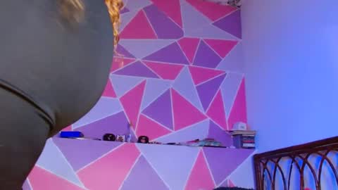 Alika Ashanti online show from 05-12-26, 05:10