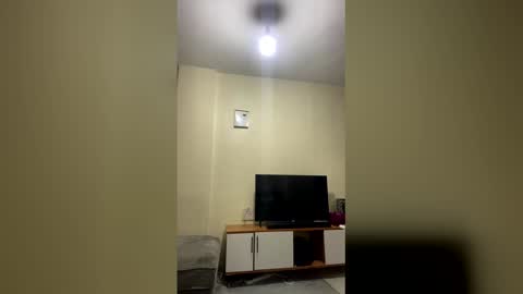 Snapshot of ebony_ana chatting on 01-08-26, 01:13 ana online show from 01-08-26, 01:13