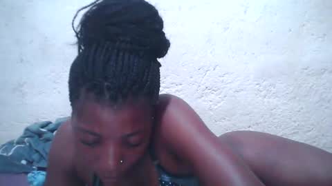 ebony_candy1998 online show from 03-06-25, 08:41