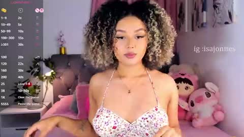 Snapshot of ebony_curly2 chatting on 07-26-26, 09:00 isa online show from 07-26-26, 09:00