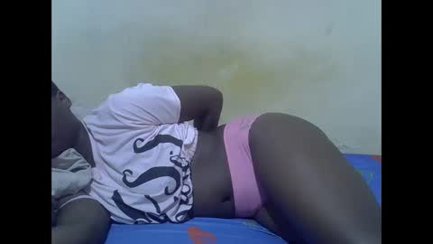 ebony_flower4 online show from 10-28-25, 04:05