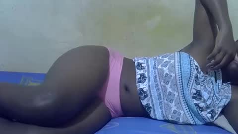 ebony_flower4 online show from 12-17-25, 04:51