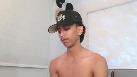 ebony_fuckboy online show from 11-30-25, 04:33