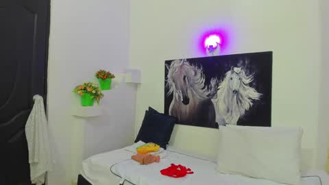 ebony_katterin online show from 01-04-25, 07:02