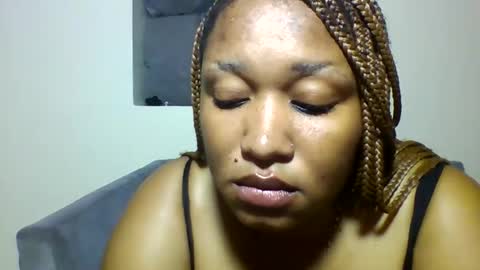 Snapshot of ebony_lattar chatting on 09-18-25, 02:41 ebony_lattar online show from 09-18-25, 02:41