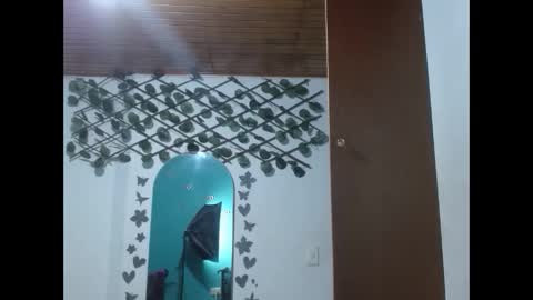 Snapshot of ebony_luna1 chatting on 04-20-26, 12:52 ebony_luna1 online show from 04-20-26, 12:52