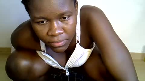Snapshot of ebony_lynne chatting on 06-23-26, 01:09 ebony_lynne online show from 06-23-26, 01:09